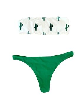 NWOT ZAFUL GREEN AND WHITE CACTUS BANDEAU BIKINI // SIZE MEDIUM 🌵